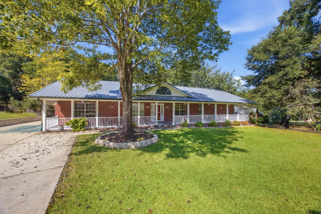 Photo of 111 Arapaho Trail