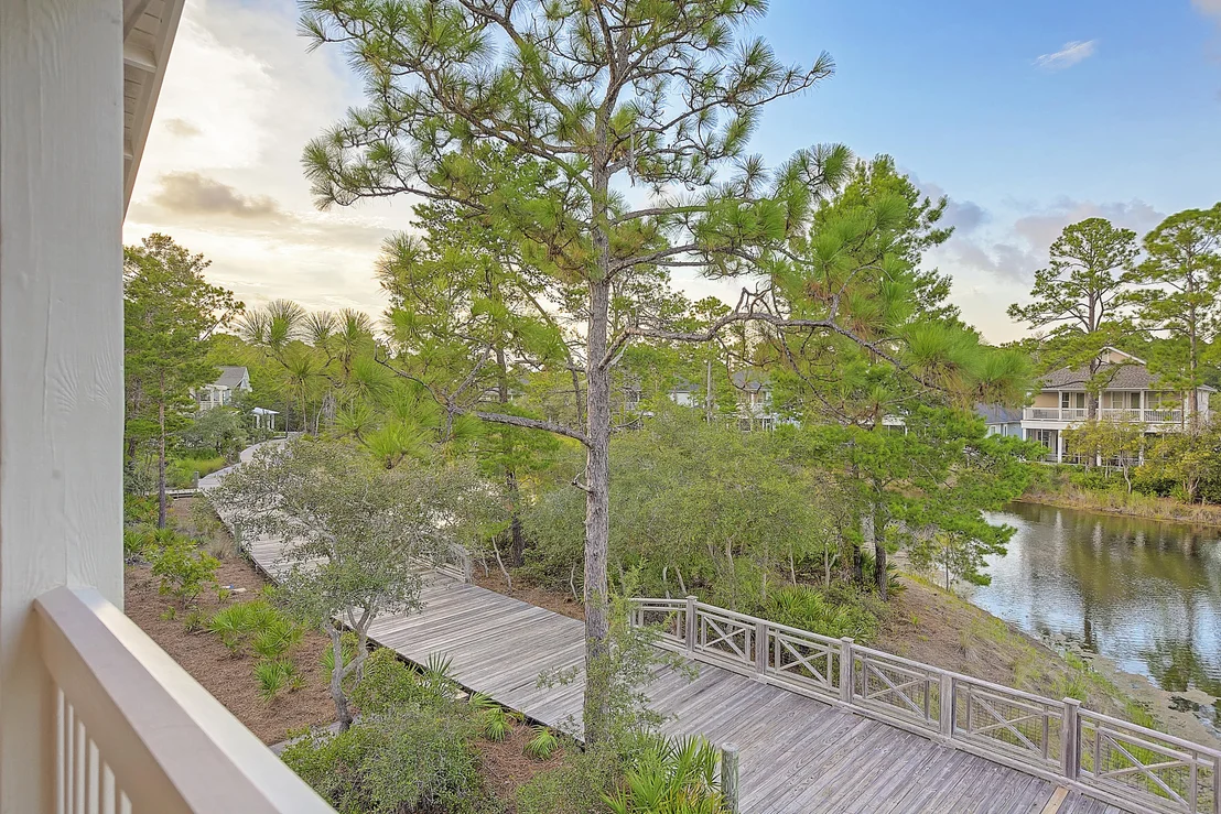 Photo of 261 Plimsoll Way