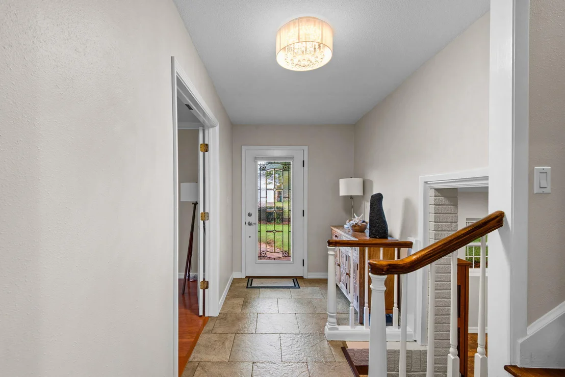Photo of 5 Maple Avenue