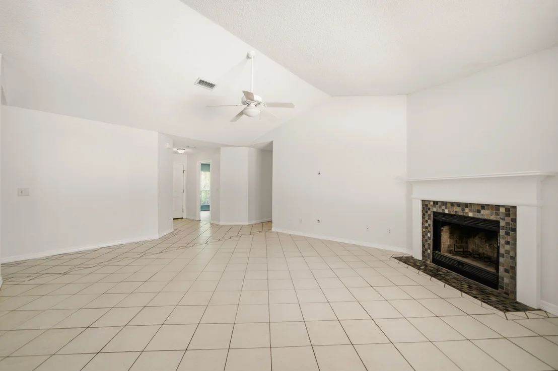 Photo of 2016 Candlewood Drive