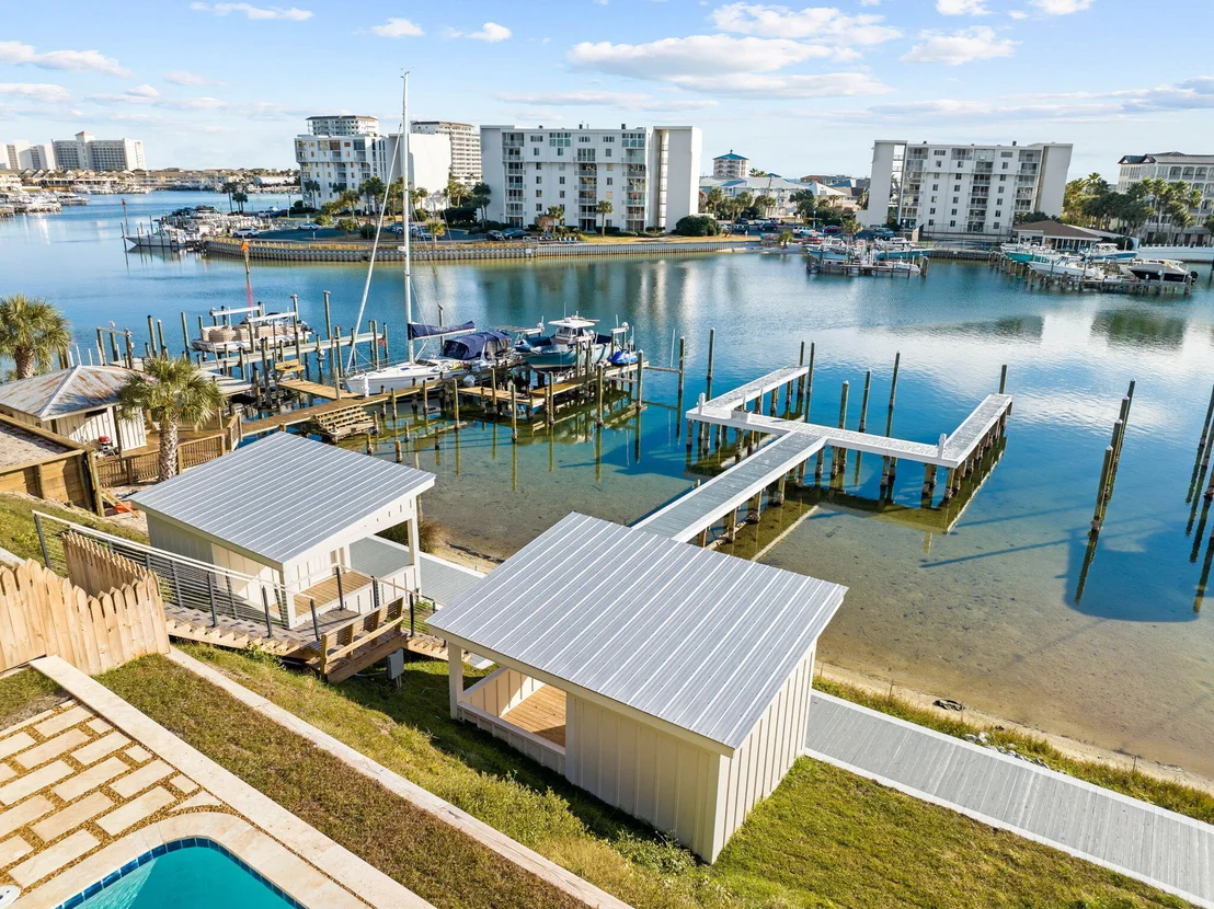 Photo of 714 Harbor Boulevard