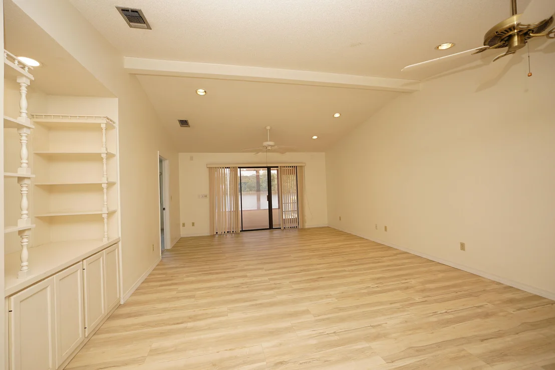 Photo of 33 Hidden Cove Way