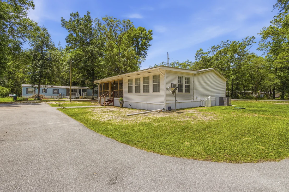 Photo of 685 Mcdaniels Fishcamp Road