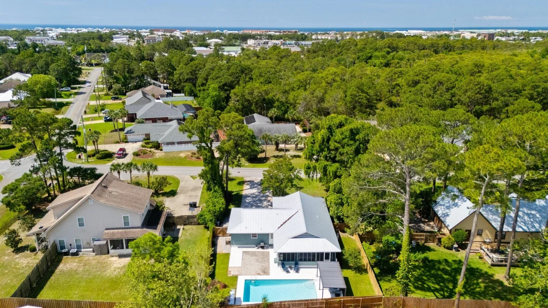 Photo of 850 Forest Shore Drive