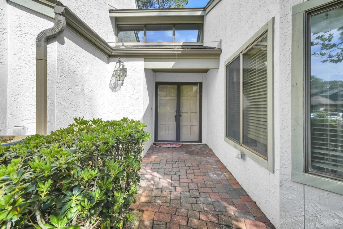Photo of 129 Gleneagles Drive