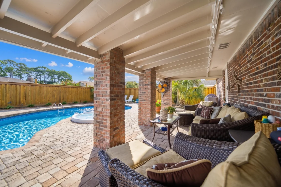Photo of 18 Pebble Beach Drive