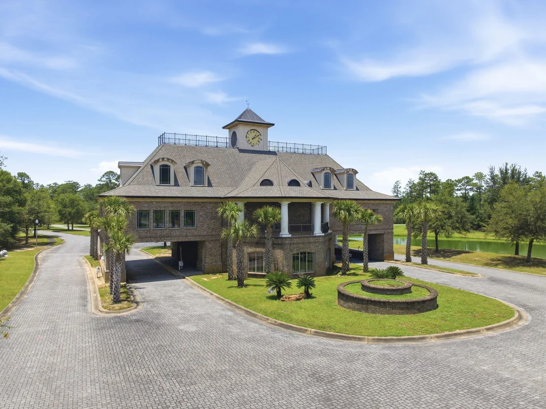 Photo of 6827 Interlachen Lane