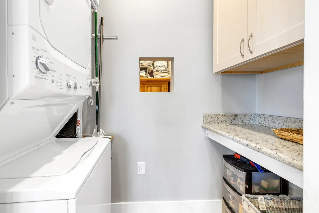 Photo of 1235 Allen Loop Drive