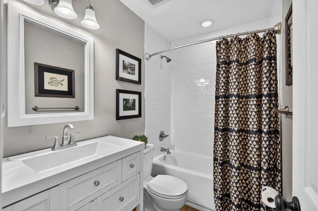 Photo of 403 Spring Lane