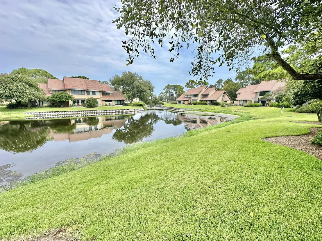 Photo of 5080 Beachwalk Way