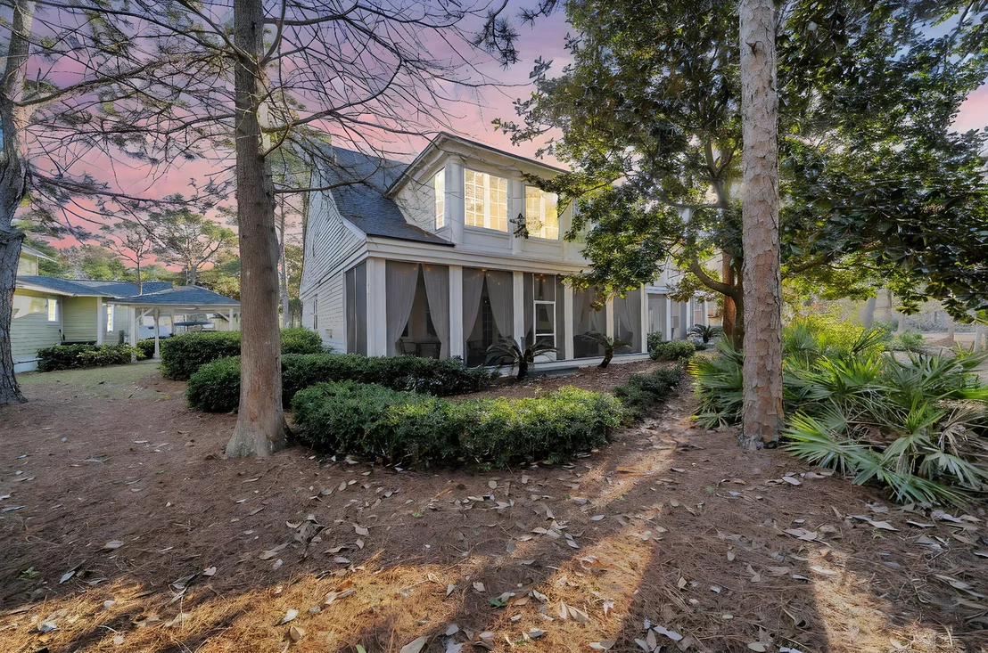Photo of 1303 Laurel Way