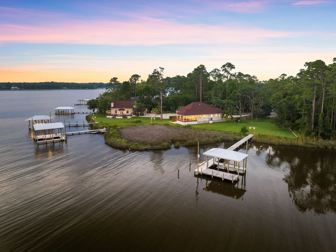 Photo of 104 George Ellis Point