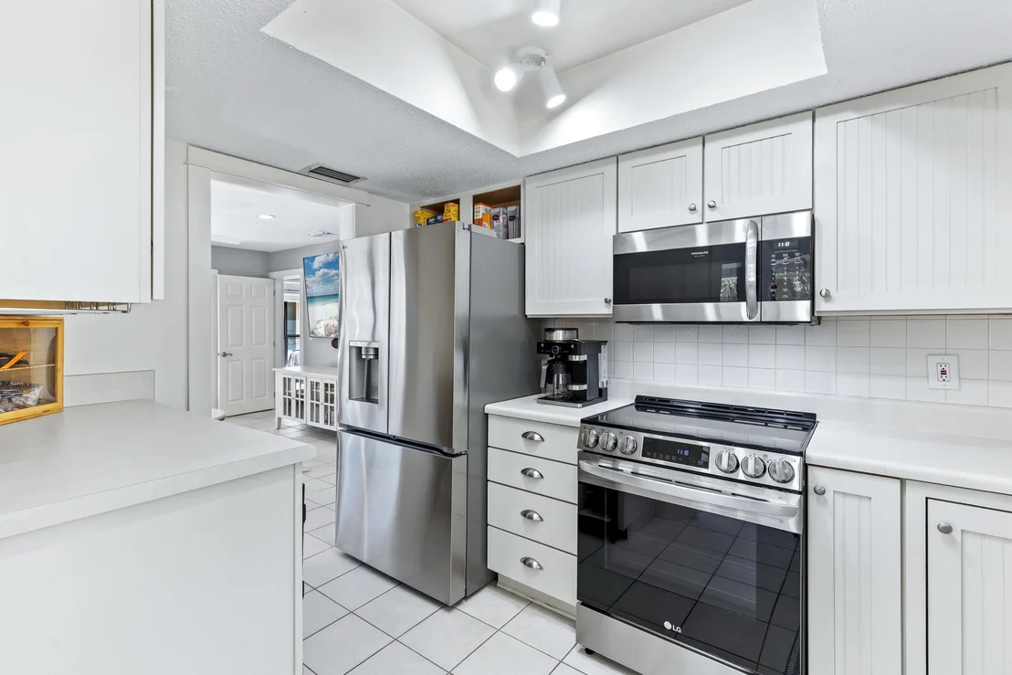 Photo of 184 S Cove Drive
