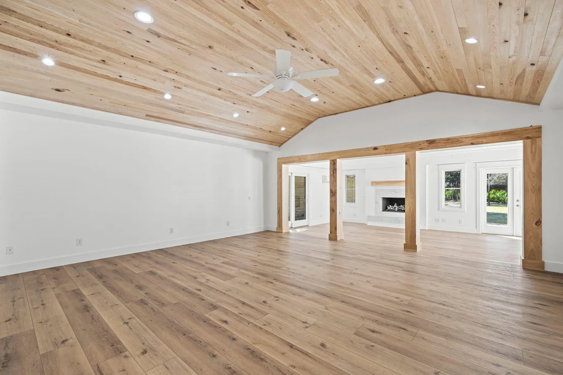 Photo of 497 Walton Way