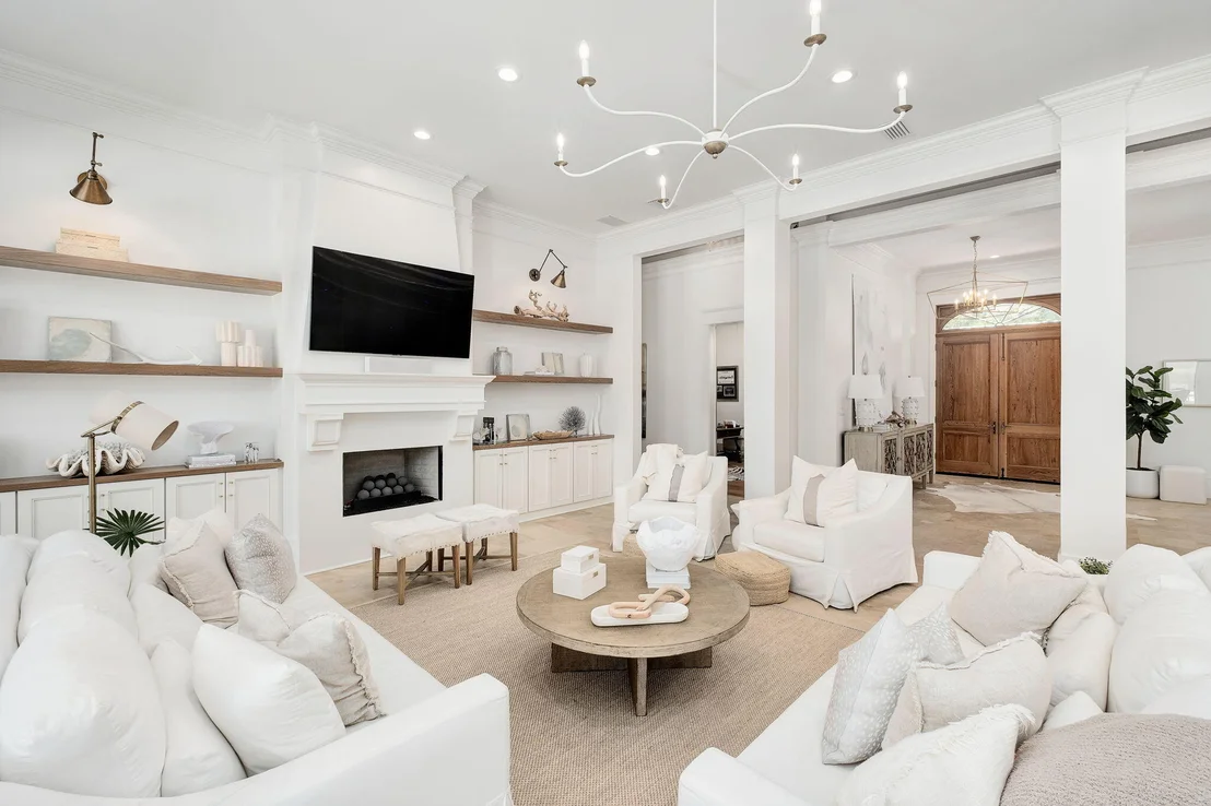 Photo of 3326 Club Drive