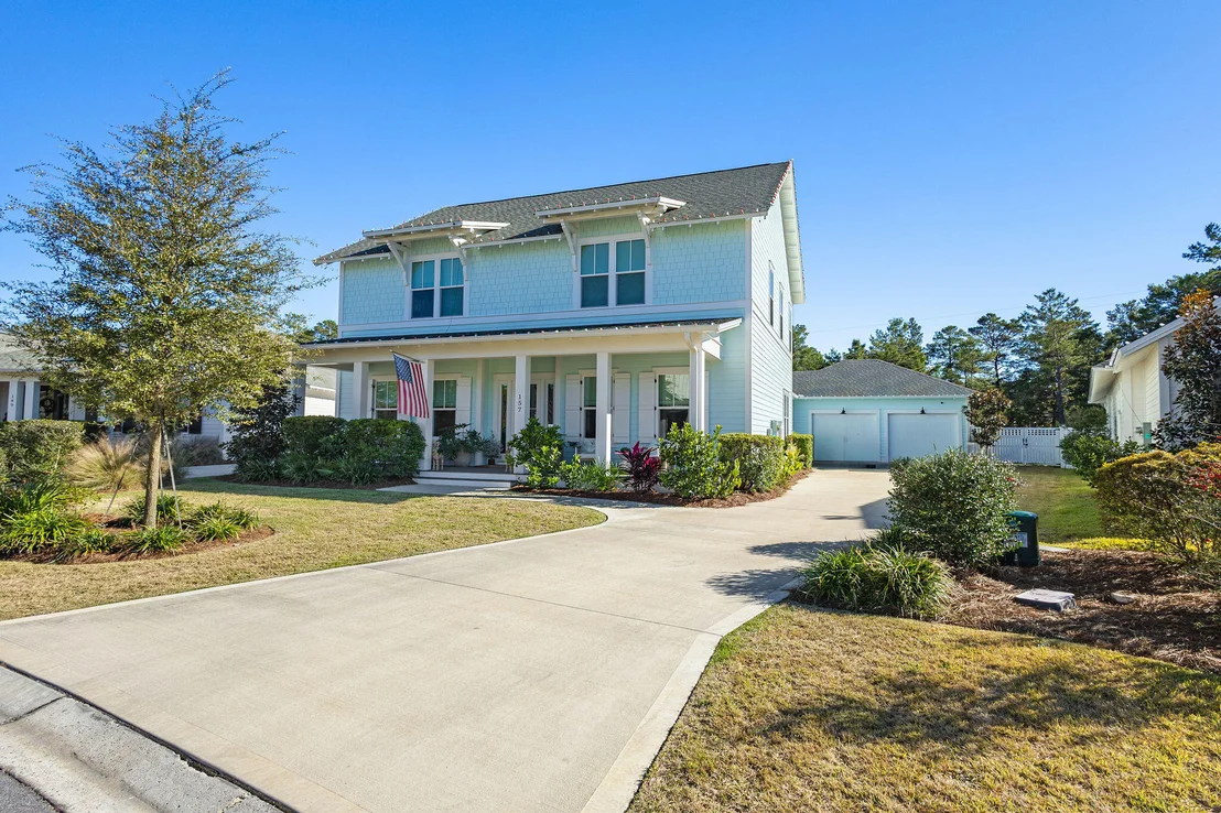 Photo of 157 E Firethorn Circle