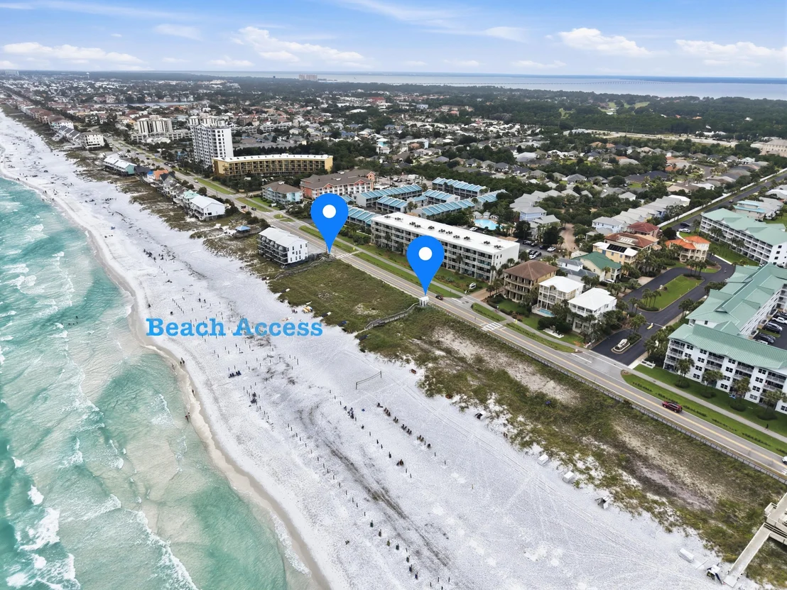 Photo of 423 Sandy Cay Drive