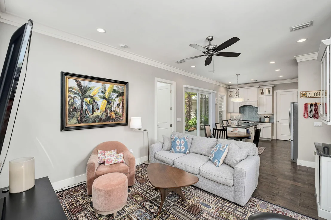 Photo of 47 Saint Simon Circle