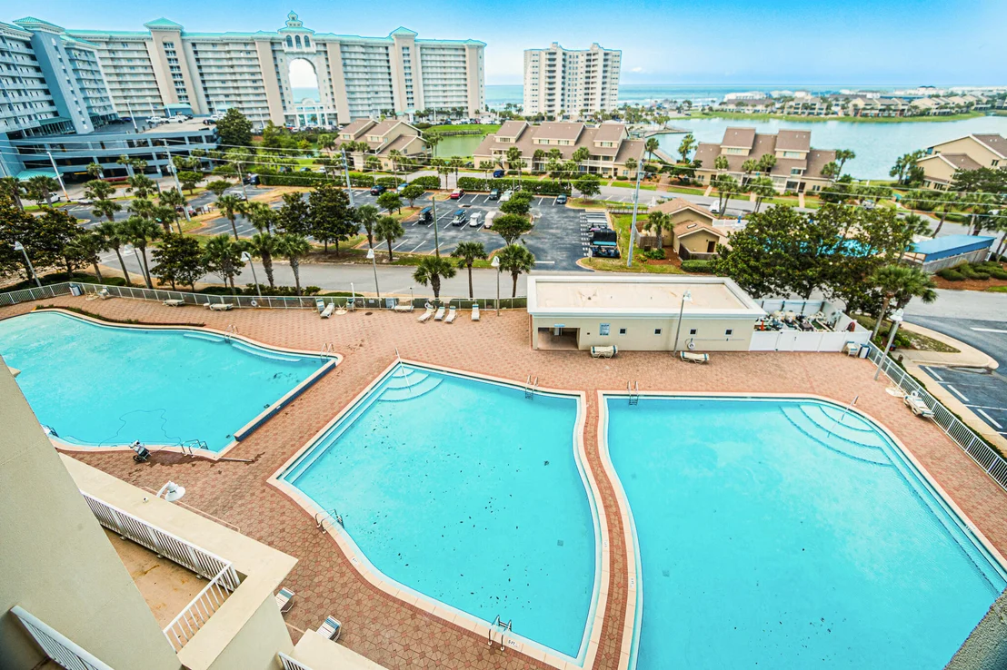 Photo of Unit 708 at 122 Seascape Drive