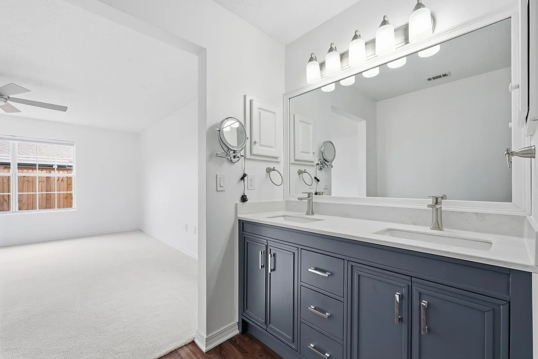 Photo of 4643 Sunsail Circle