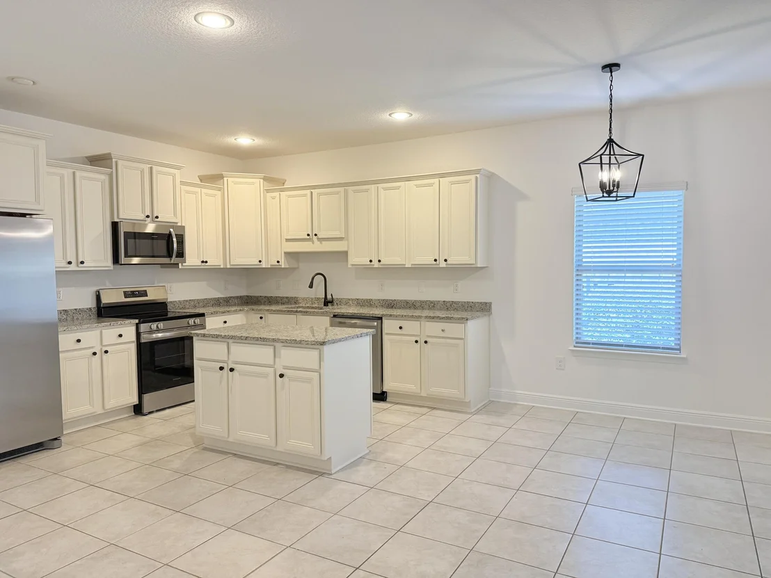 Photo of 379 Whitman Way