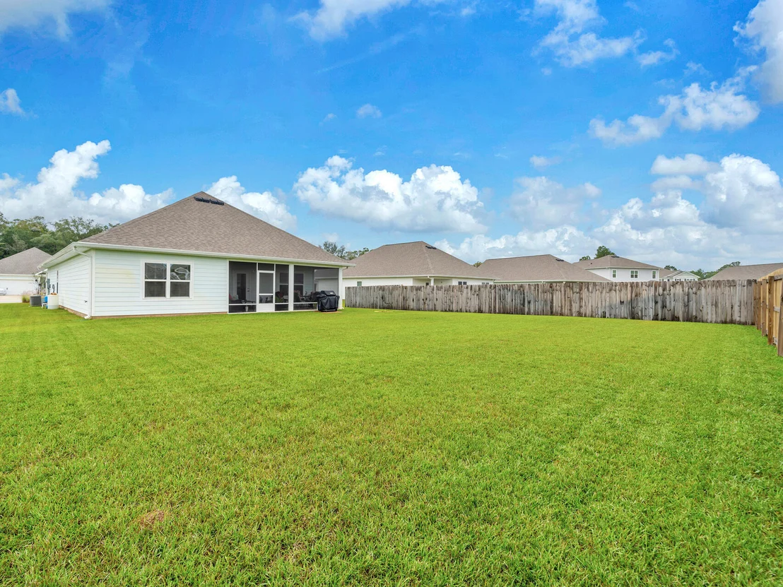 Photo of 131 W Oak Trees Lane