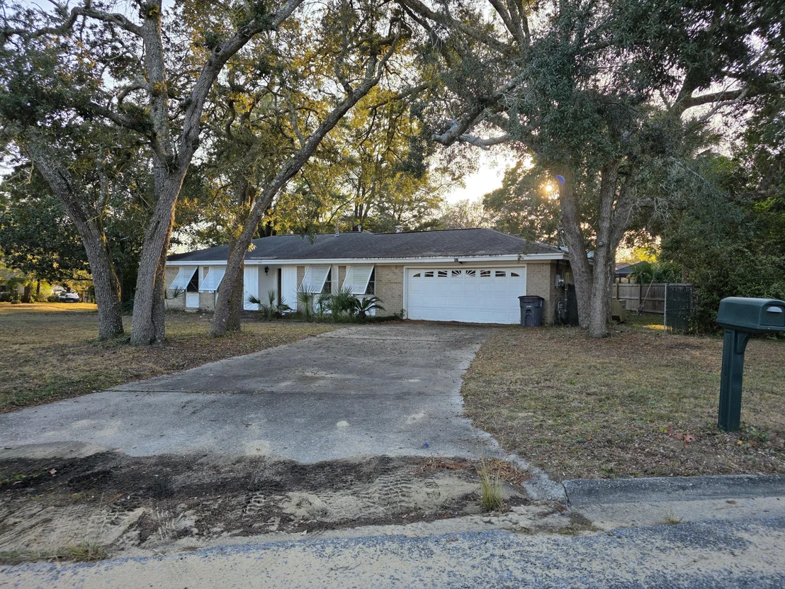 Photo of 403 James Avenue