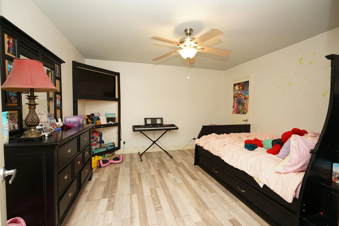 Photo of 10 NW Wright Parkway