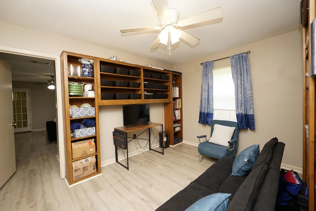 Photo of 127 Pryor Drive