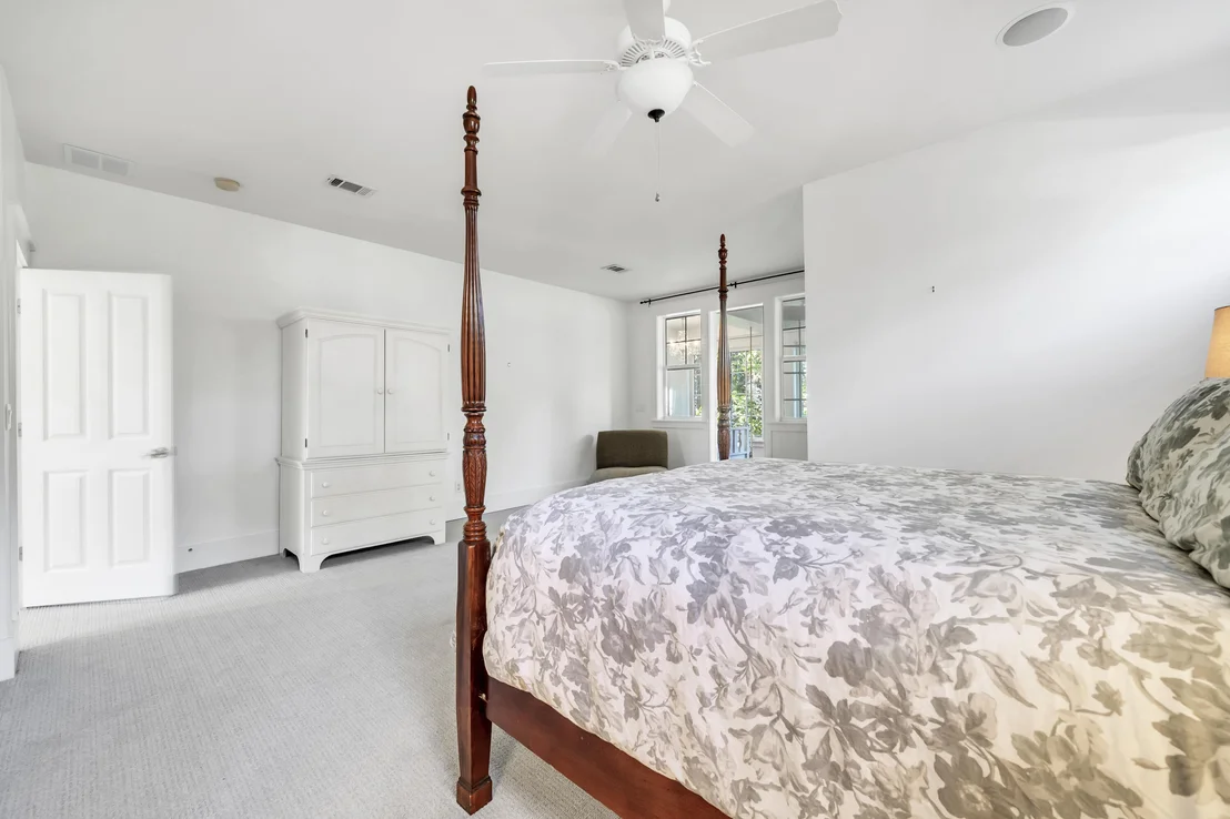 Photo of 1303 Laurel Way