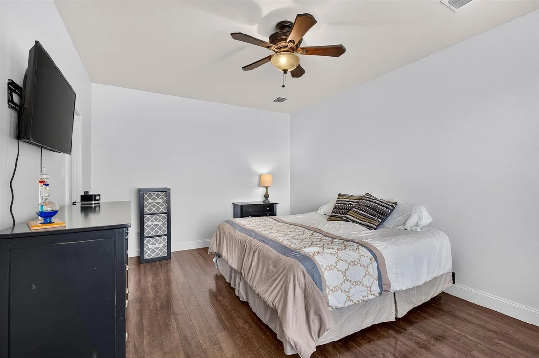 Photo of 534 Laurel Lane