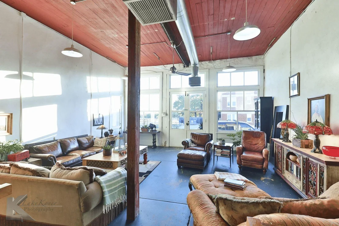 Photo of 306 Conrad Hilton St Boulevard