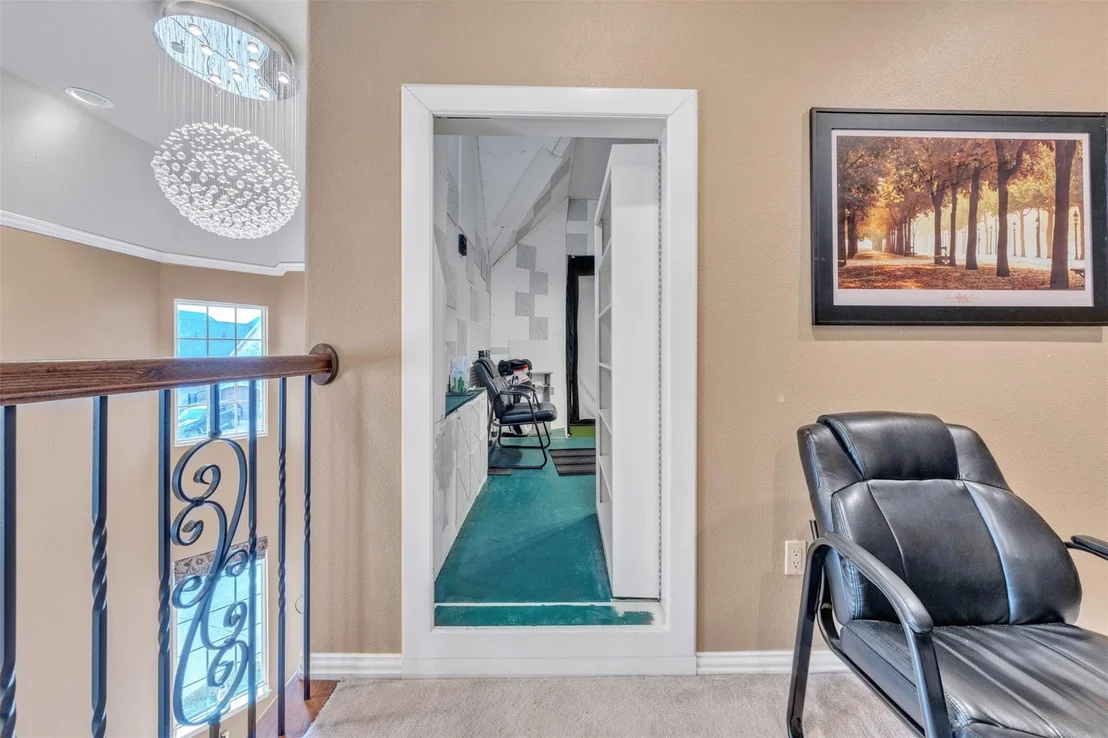 Photo of 2400 Vineyard Drive