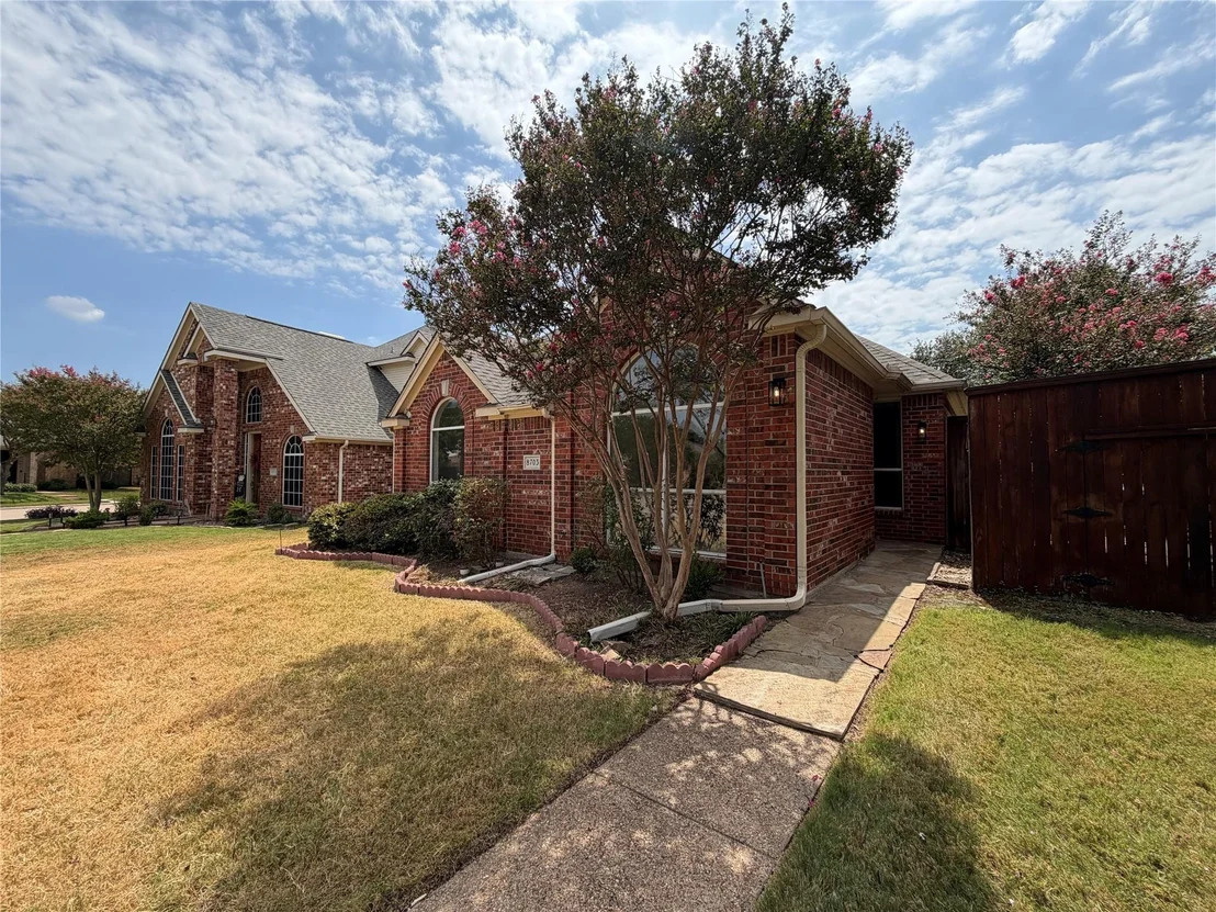 Photo of 8703 Stonecrest Drive