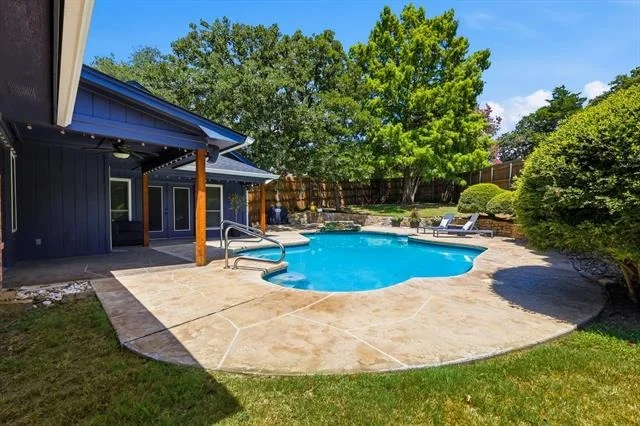 Photo of 5706 Trail Lake Drive