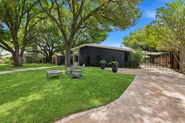Photo of 6475 Fortune Road