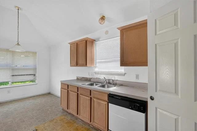 Photo of 1414 Aviary Drive