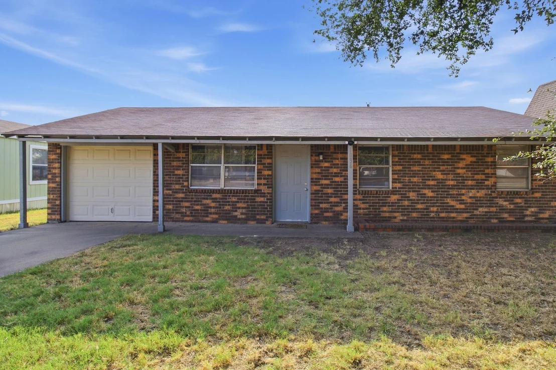 Photo of 1836 Coral Road