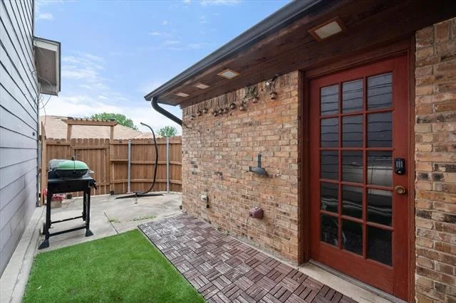 Photo of 1711 Clearbrook Lane