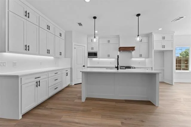 Photo of 3825 Williamsburg Drive