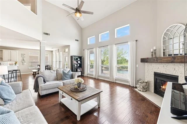 Photo of 11281 Balcones Drive