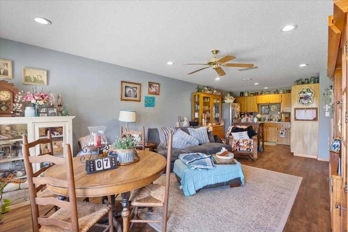 Photo of 102 Private Road 3174