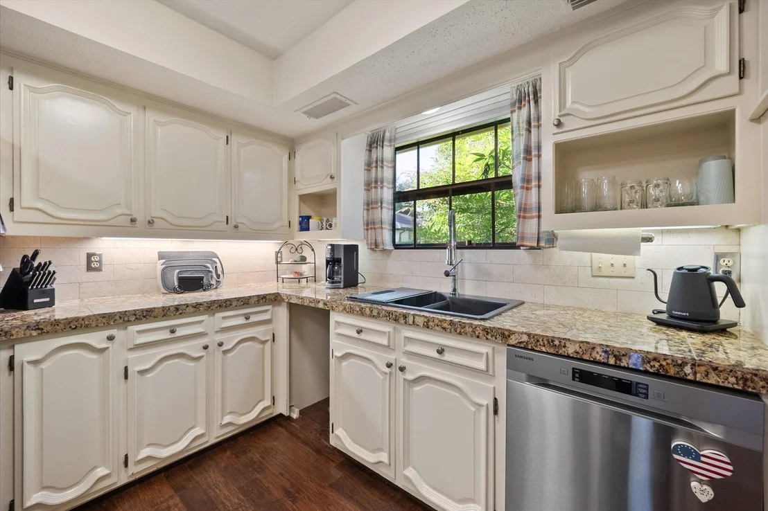 Photo of 1700 Jennifer Circle