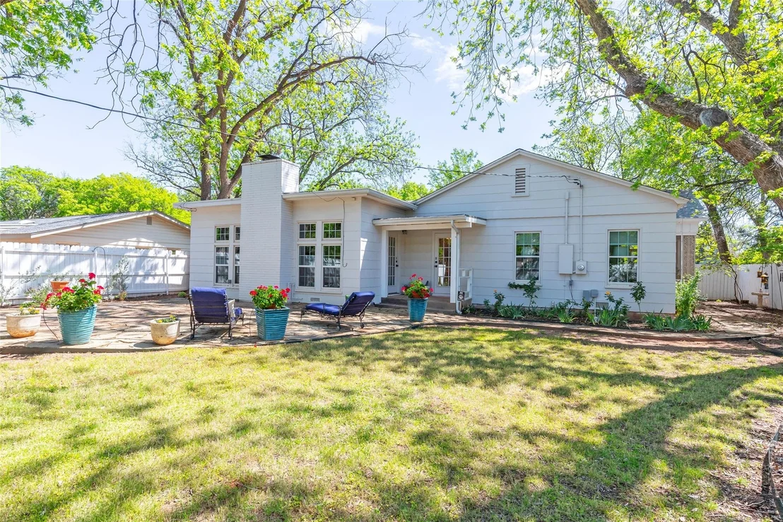 Photo of 1182 Glenwood Drive