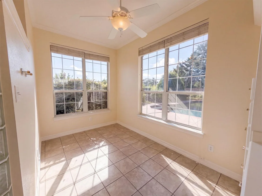 Photo of 619 Edgewood Lane