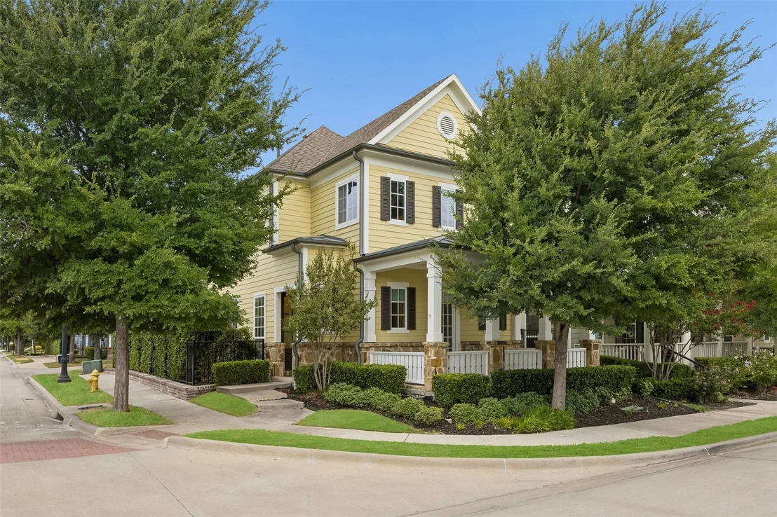 Photo of 779 Cameron Court