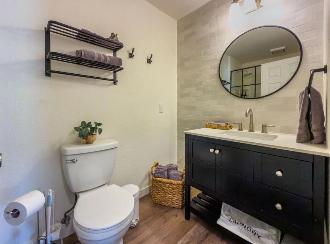 Photo of 101 Rose Way
