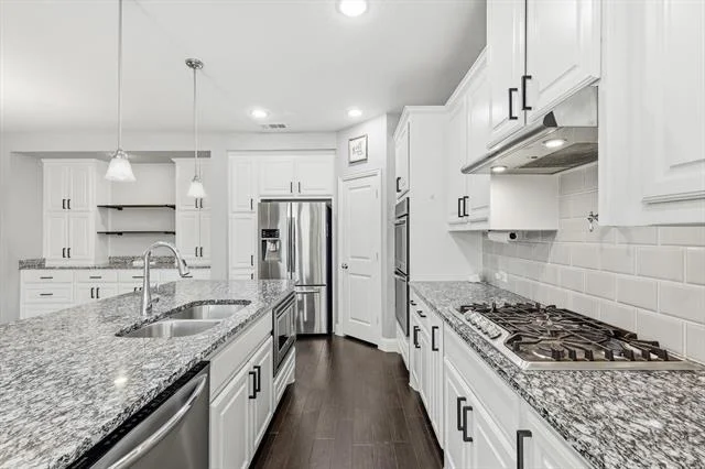 Photo of 15513 Bryant Park Avenue