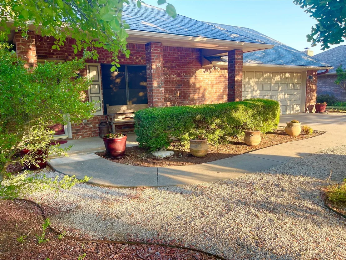 Photo of 634 Maplewood Drive