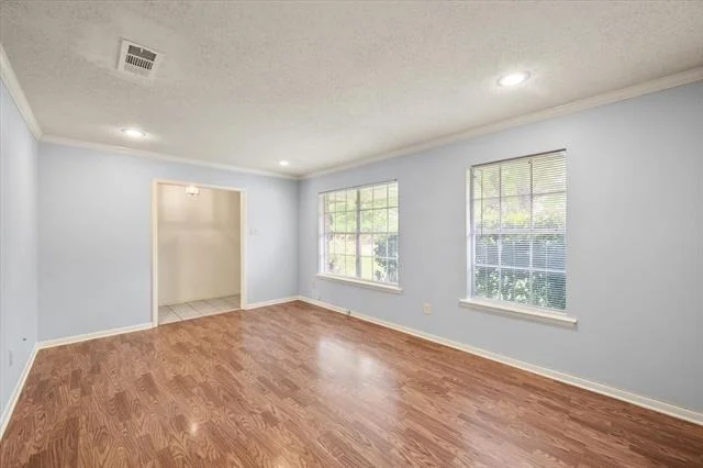 Photo of 628 Madison Drive